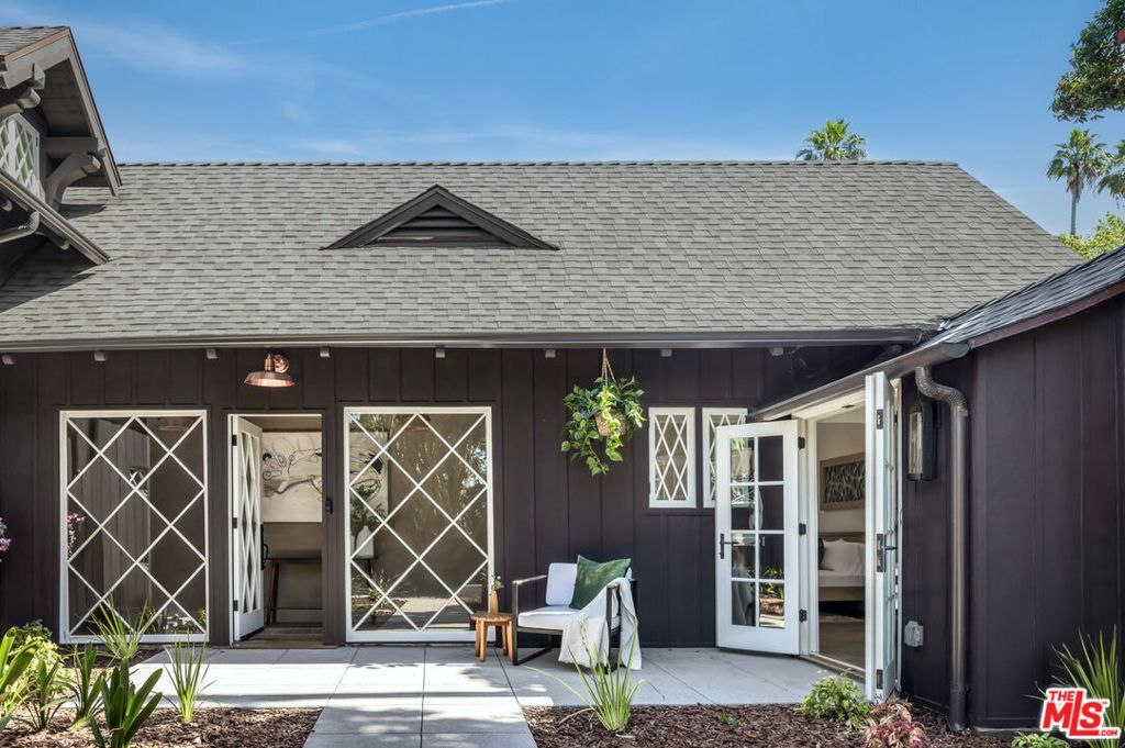 1635 N Genesee Avenue, Los Angeles