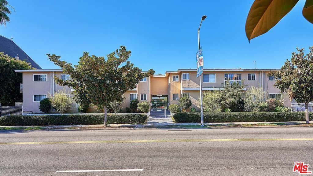 443 S Wilton Place # 5, Los Angeles
