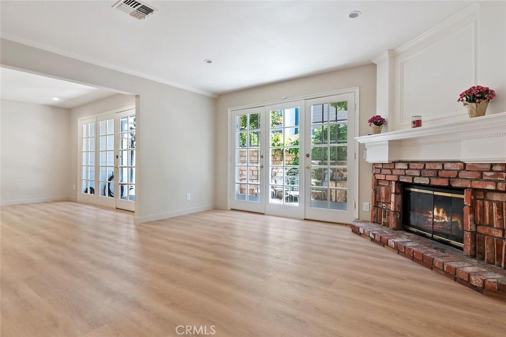 18850 Hatteras, Tarzana