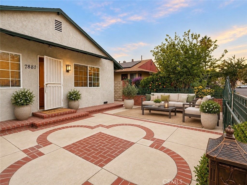 7881 Claybeck Avenue, Sun Valley