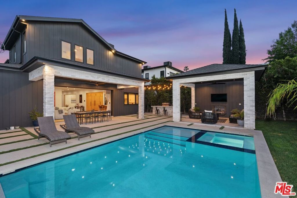 4937 Rubio Avenue, Encino