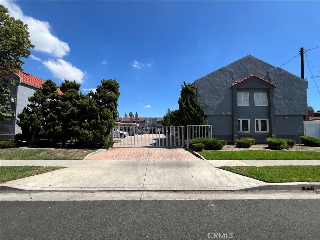 14030 Mcclure Avenue # 201, Paramount
