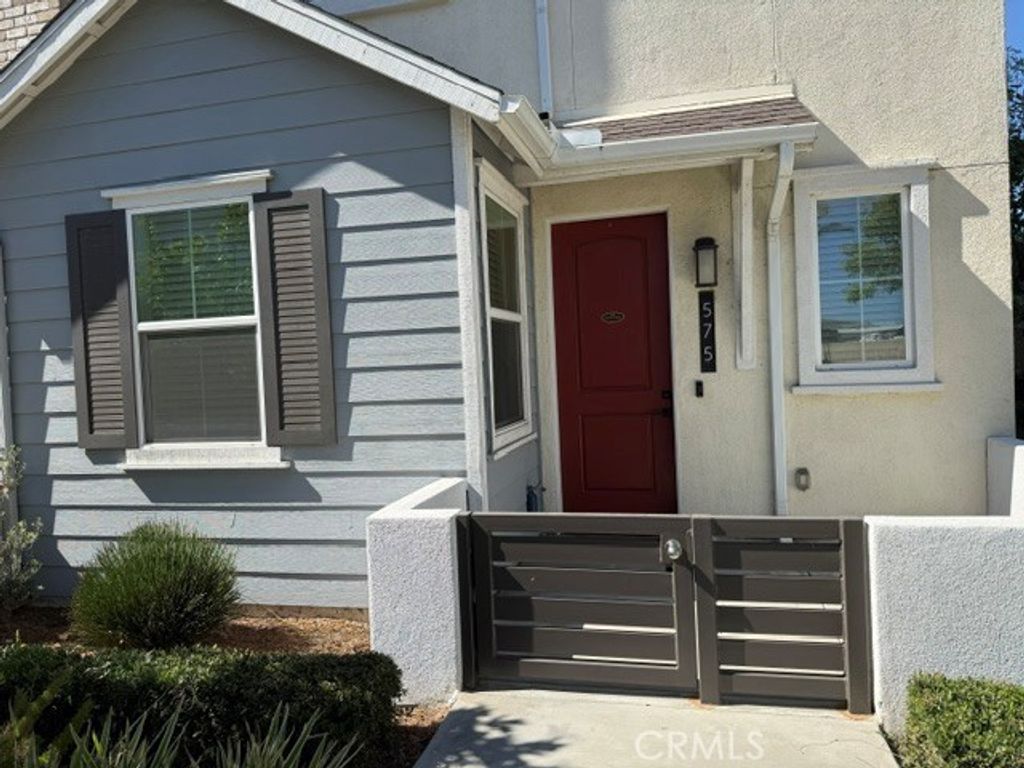 575 S Mosaic, Anaheim