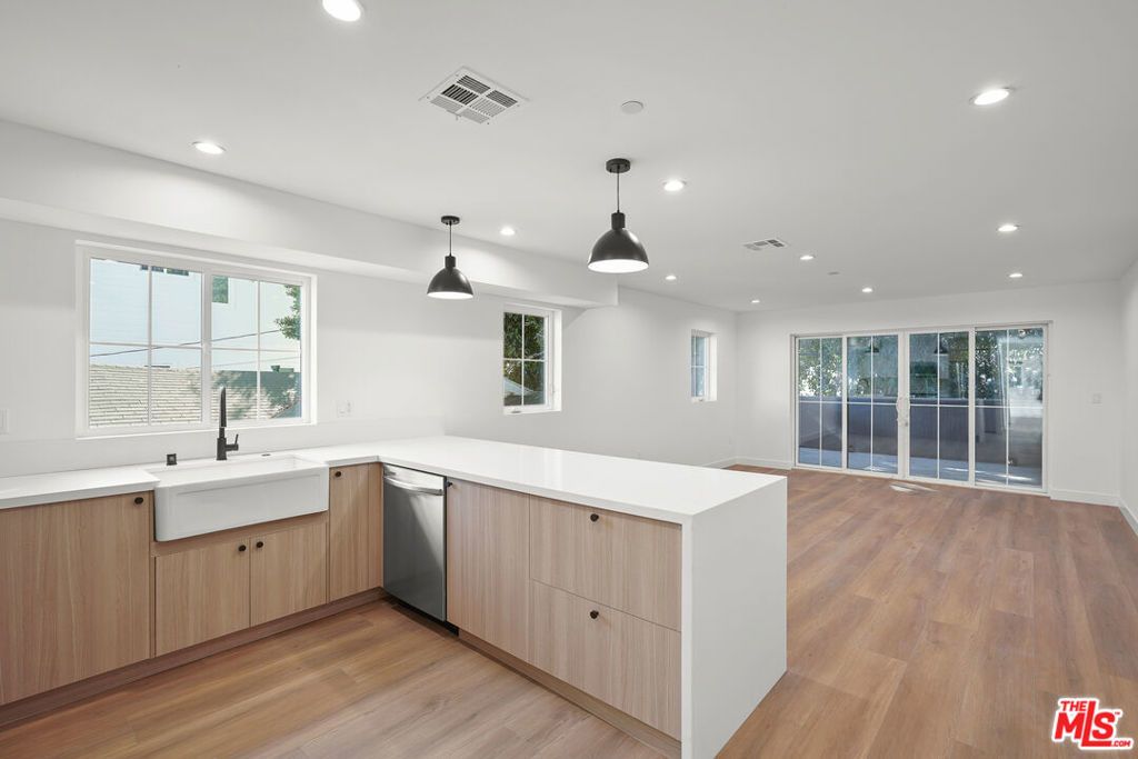 1331 N June Street # 3/4, Los Angeles