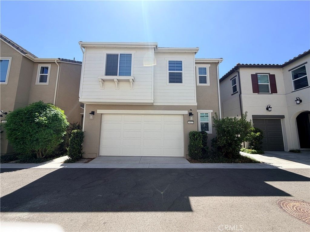 4012 Spring, Corona