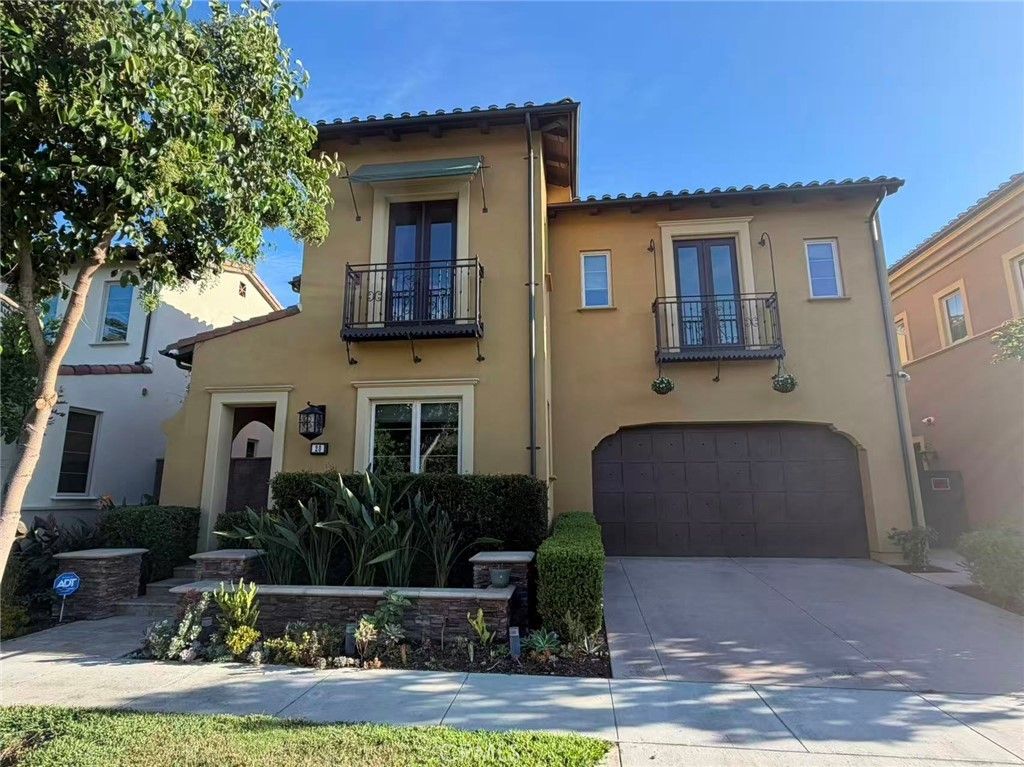 20 Hawkeye, Irvine