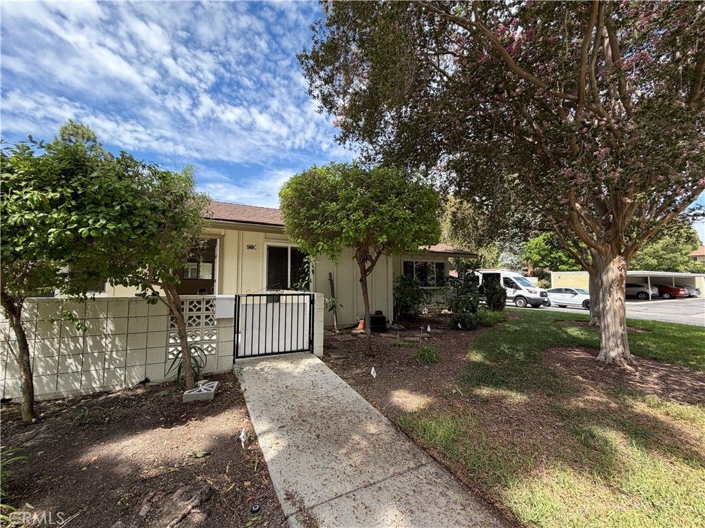 98 Via Estrada # C, Laguna Woods