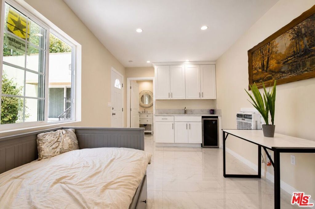 487 S Sherbourne Drive # #1, Los Angeles