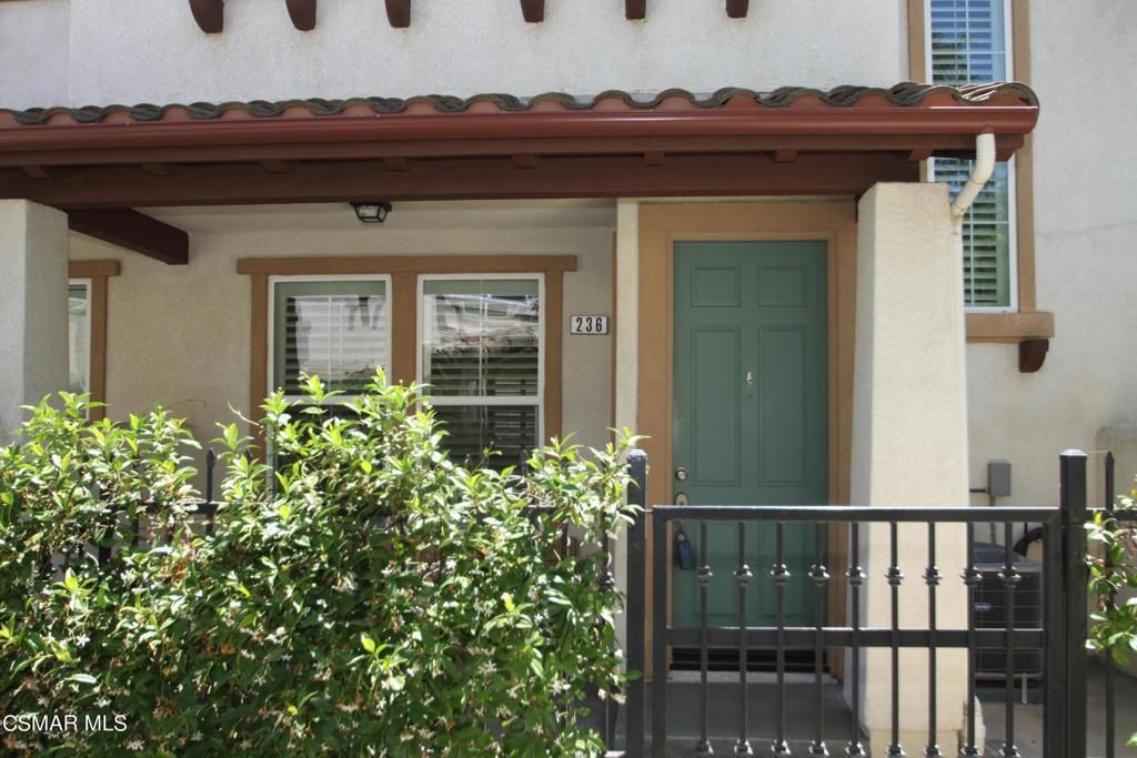 236 Via Antonio, Newbury Park