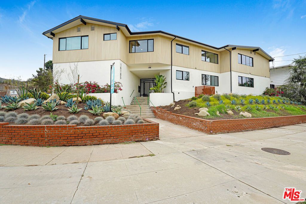 16185 W Sunset Blvd # 8, Pacific Palisades