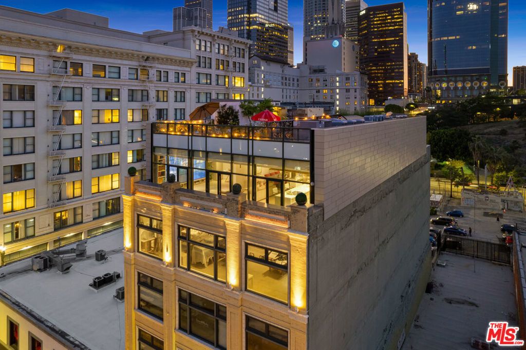 353 S Broadway # Penthouse, Los Angeles