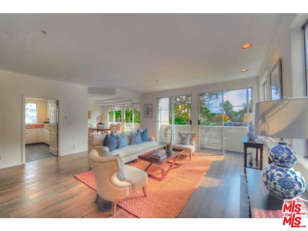 1182 Wellesley Avenue # 201, Los Angeles