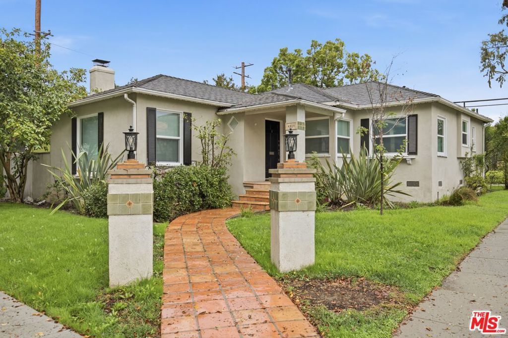 4236 Elenda Street, Culver City
