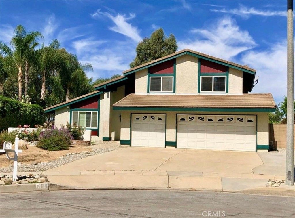 824 Hasting Circle, Claremont