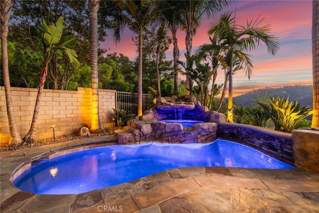 33 Glittering Sky, Aliso Viejo