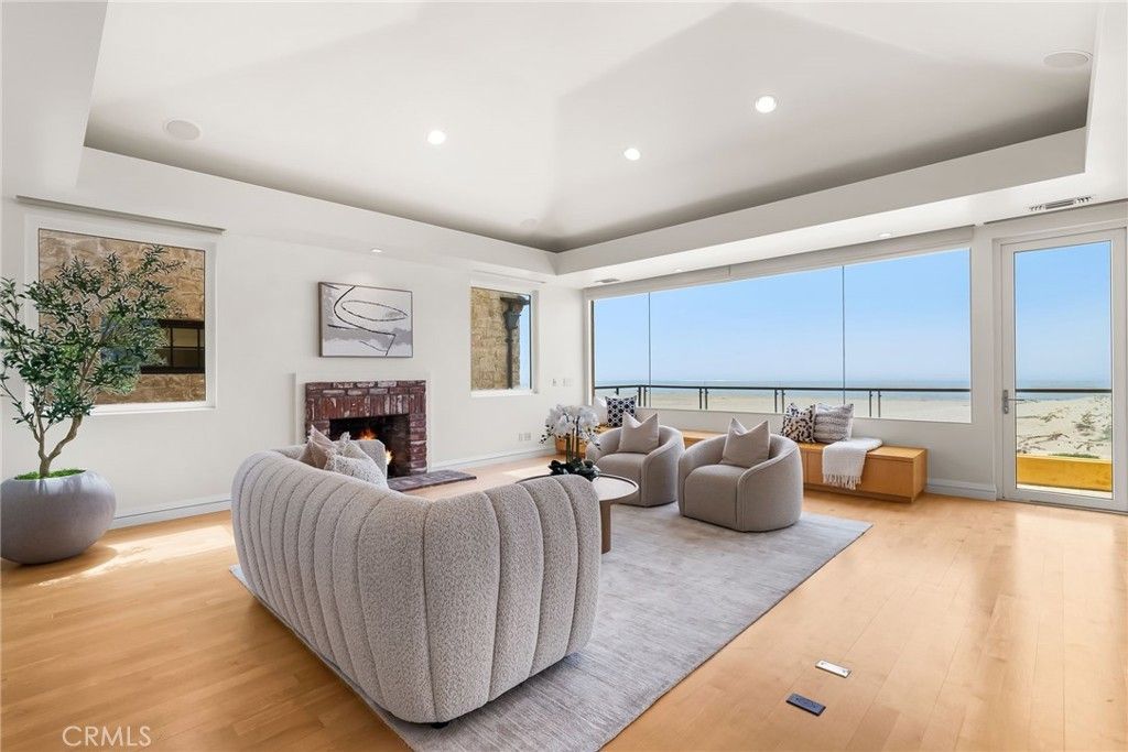 1554 E Oceanfront, Newport Beach