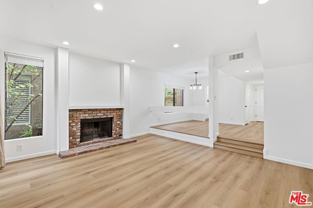 1423 S Bentley Avenue # B, Los Angeles