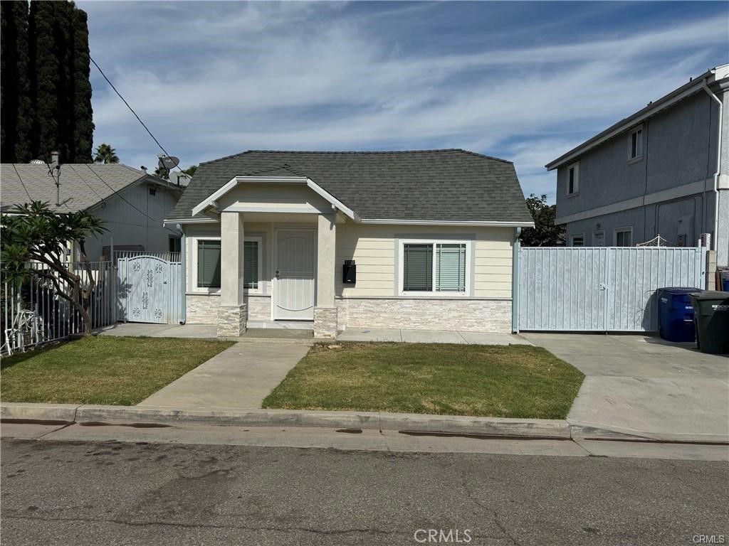 7781 11th, Buena Park