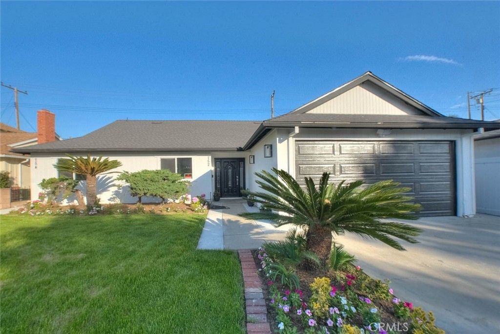 752 Rio Del Sol Avenue, Montebello