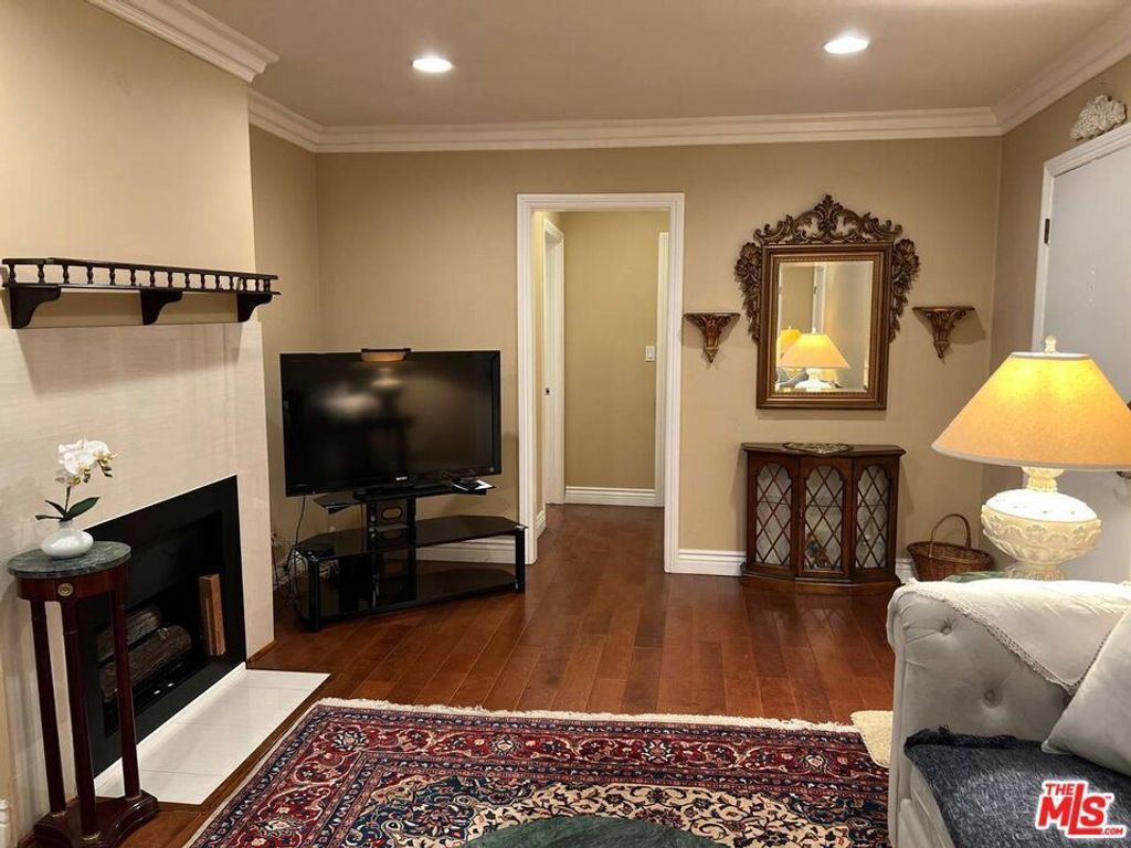 1845 Corinth Avenue # 204, Los Angeles