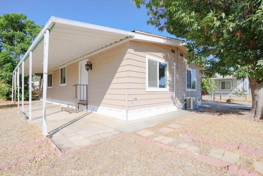 315 North Palomar Avenue, San Jacinto