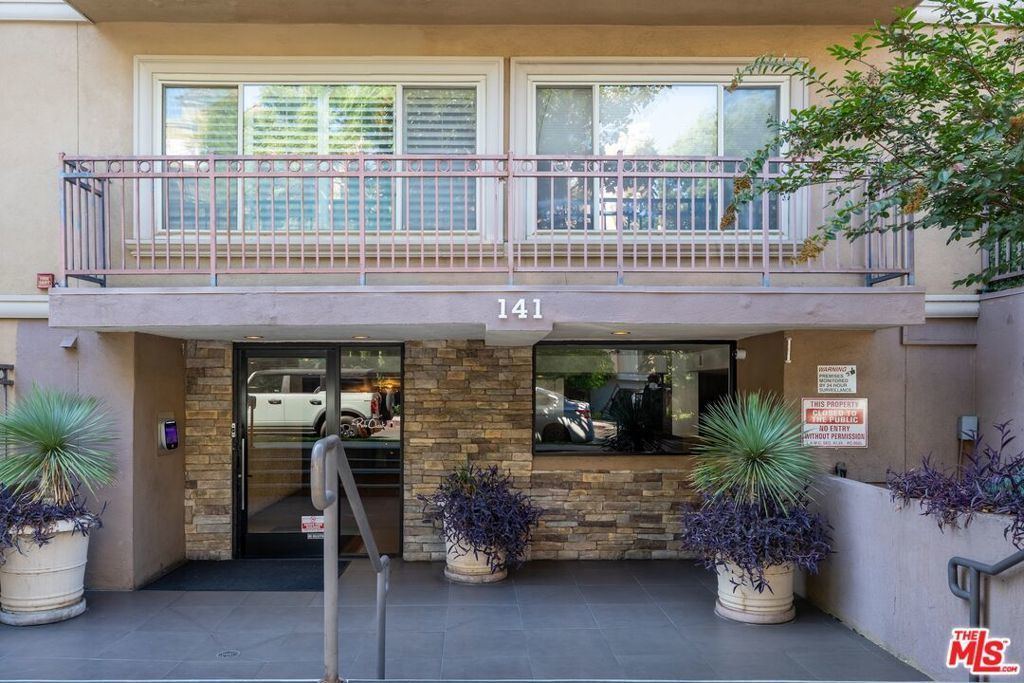 141 S Clark Drive # 224, Los Angeles