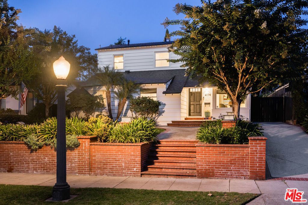 4176 Klump Avenue, Studio City