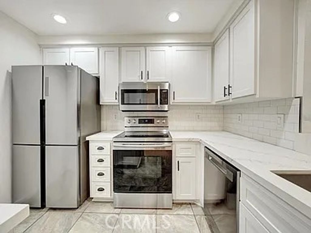 3867 Thorncroft, Inglewood