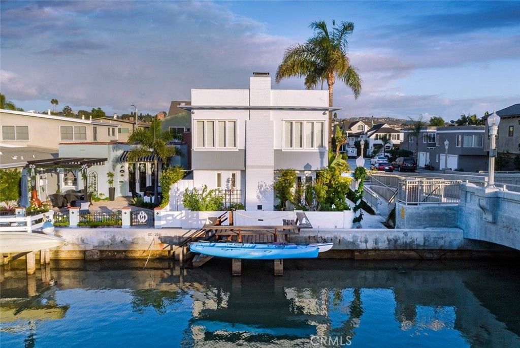200 Grand Canal, Newport Beach