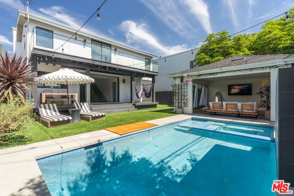 3207 Thatcher Avenue, Marina Del Rey