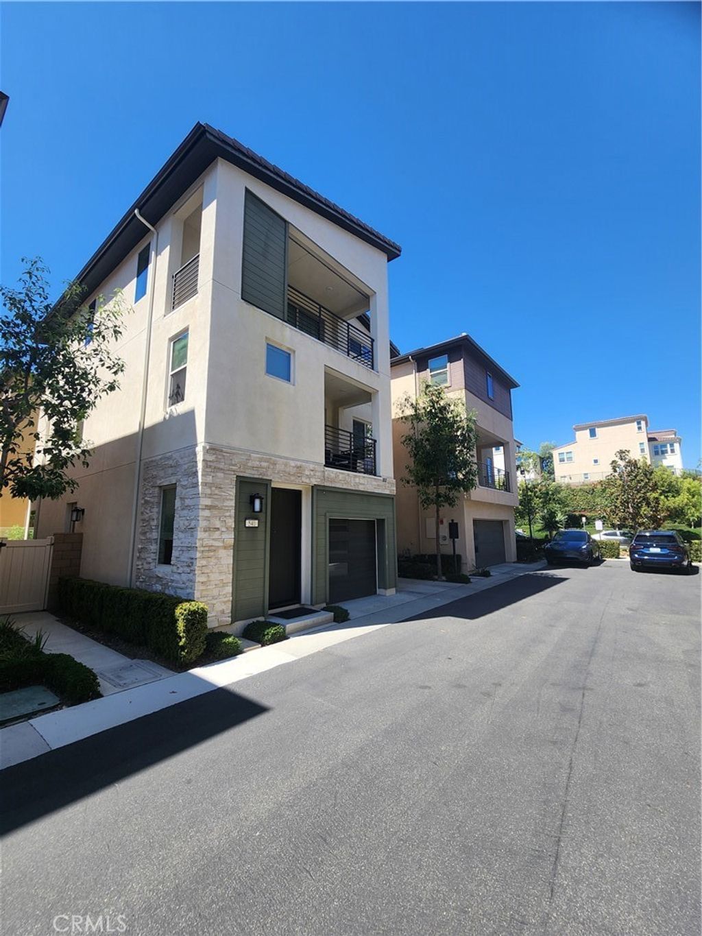 540 Catalonia, Lake Forest