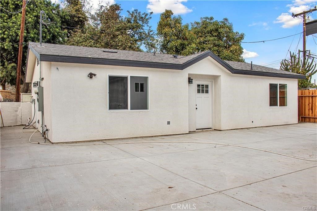 6515 San Miguel Street, Paramount