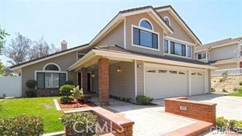 7310 E La Cumbre, Orange