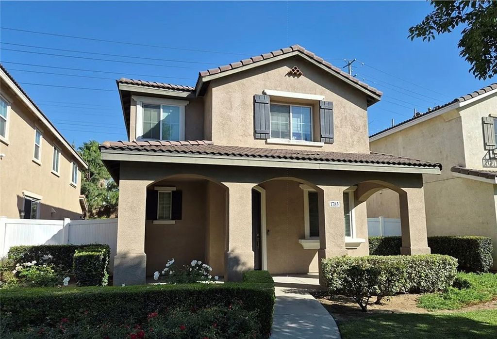 1785 Catania Dr, Riverside