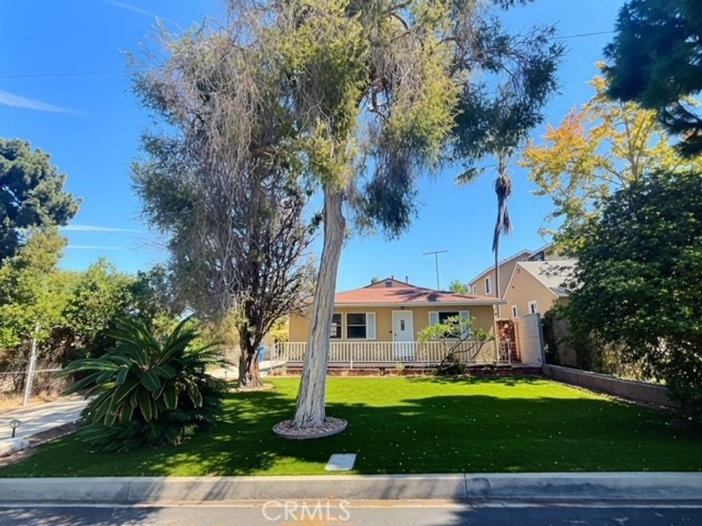 26420 Pineknoll, Harbor City