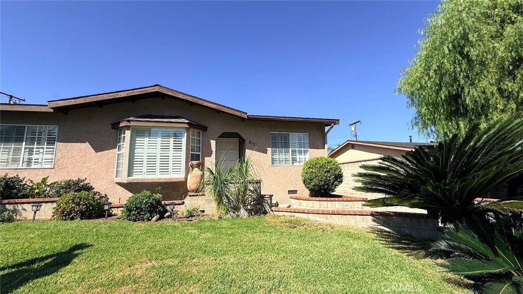 813 Caballo Avenue, Glendora