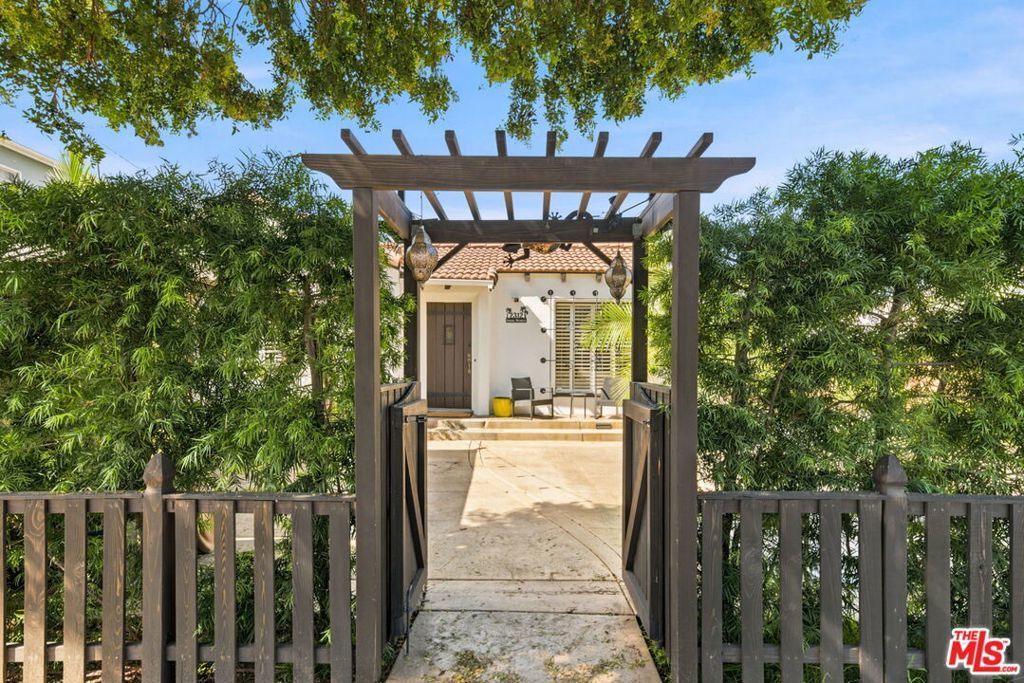 2312 28th Street, Santa Monica