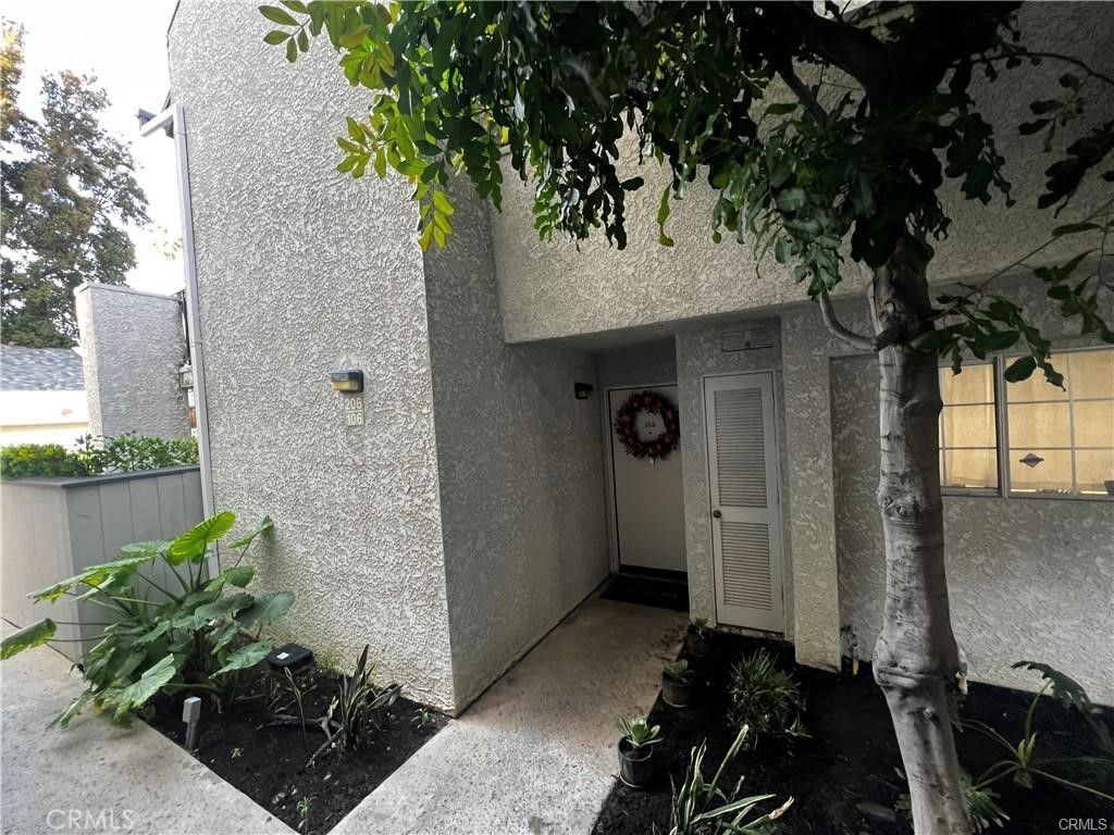 20155 Keswick Street # 106, Winnetka