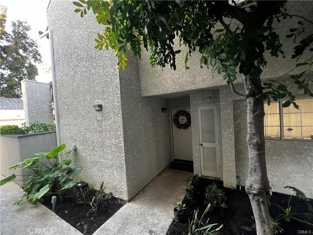 20155 Keswick Street # 106, Winnetka