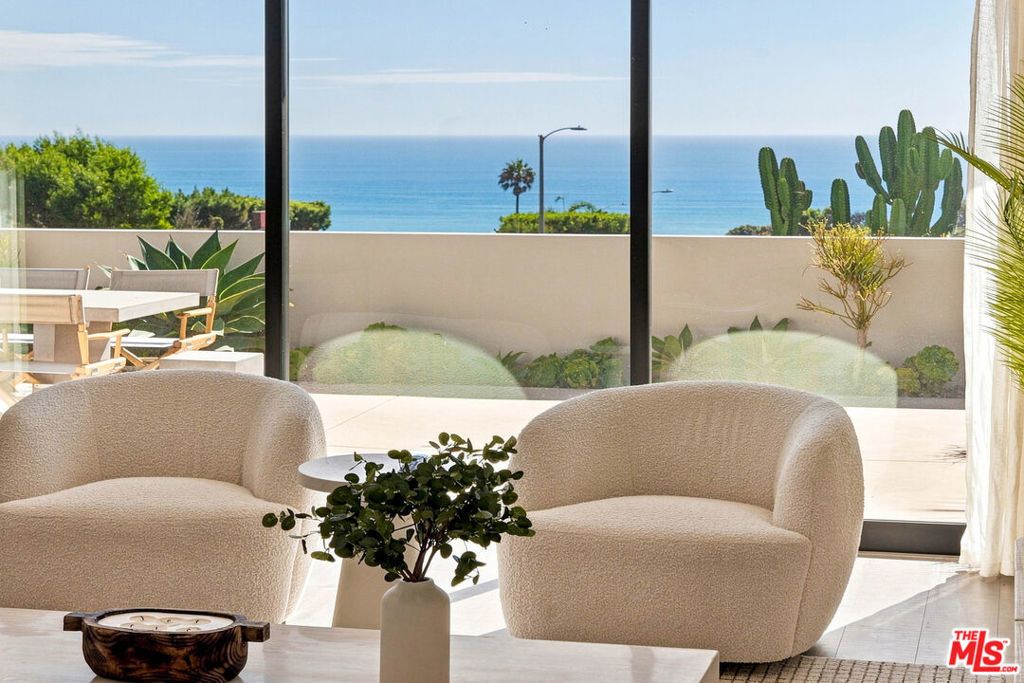 20345 Seaboard Road, Malibu