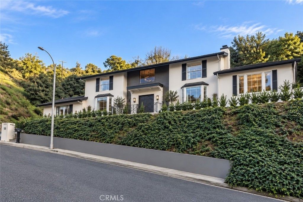 3217 Longridge, Sherman Oaks