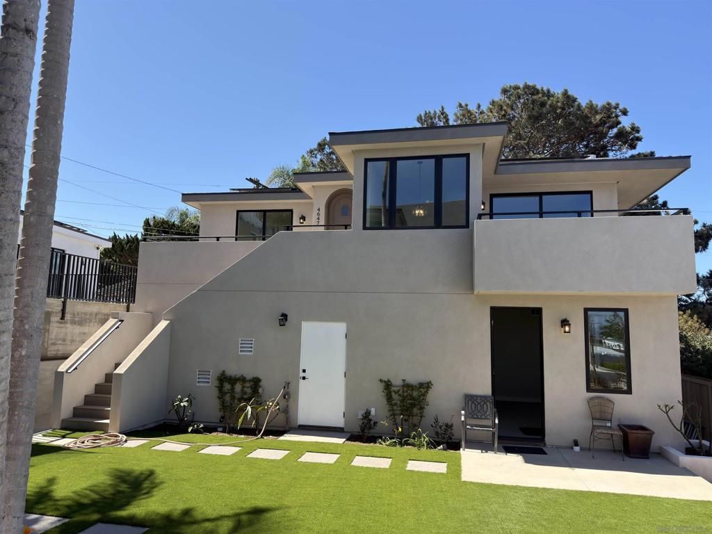 4647 Coronado Avenue, San Diego