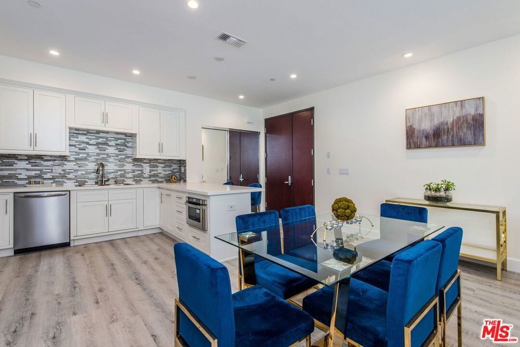 1237 S Holt Avenue # 501, Los Angeles