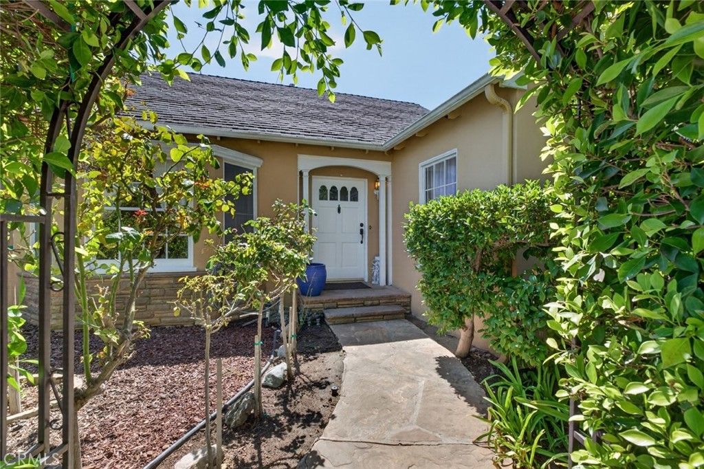 900 E Mountain, Glendale