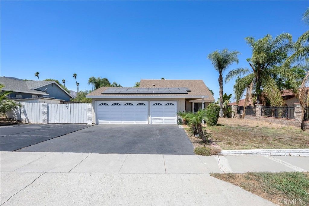 1604 Avenida Del Vista, Corona