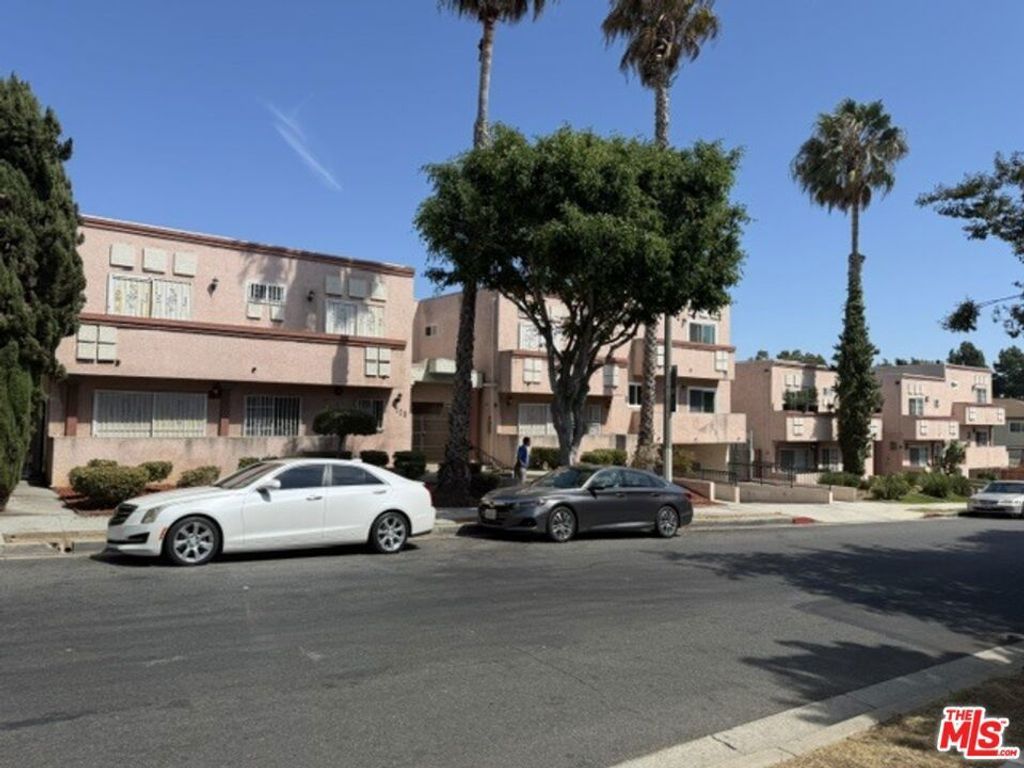 720 N Eucalyptus Avenue # 106, Inglewood