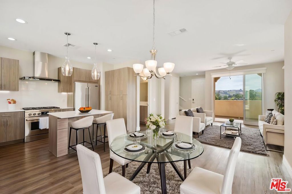 4429 Paxton Place, Calabasas