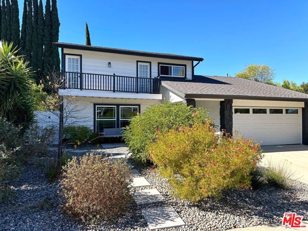 5407 Sunvalley Court, Agoura Hills