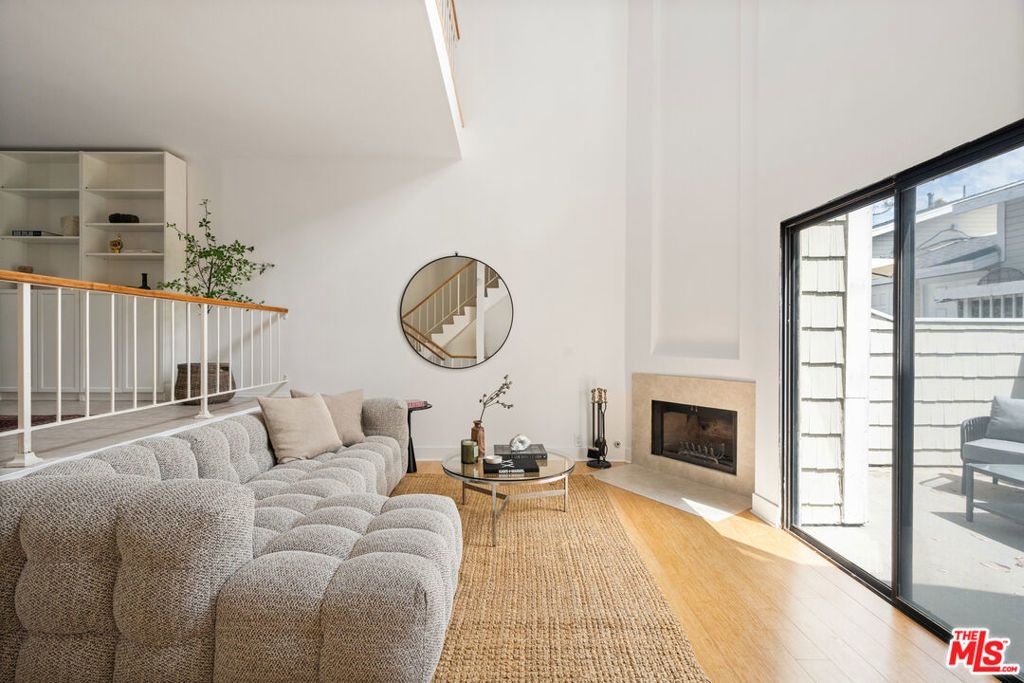 4658 Don Lorenzo Drive # G, Los Angeles