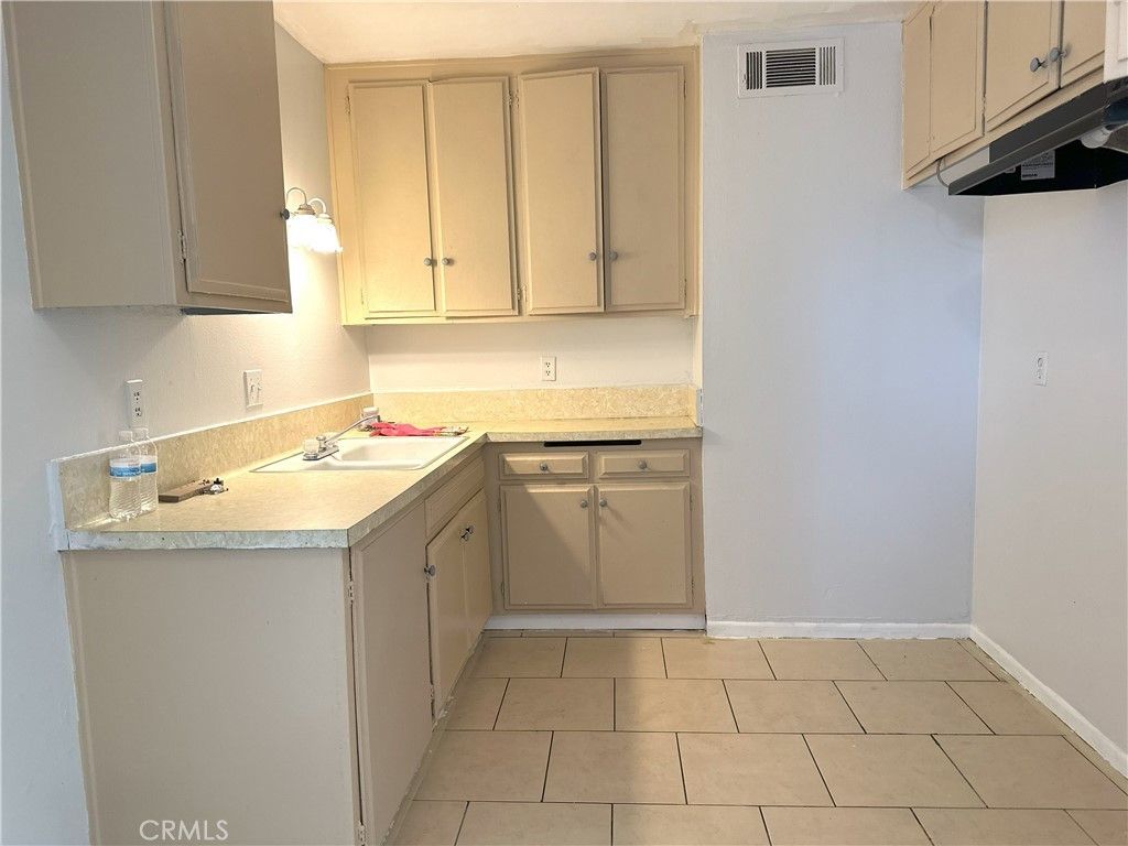 8616 N Loop Boulevard # 2, California City